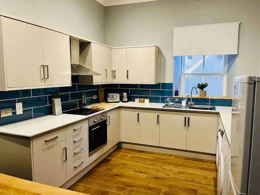 Beautiful Spacious Apartment In Town Centre Oban Exteriér fotografie